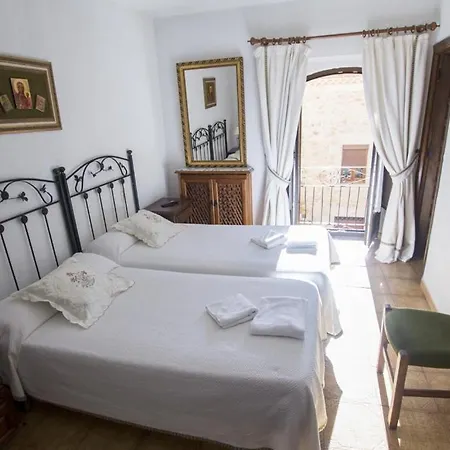 Meson Casa De Guzman 2*
