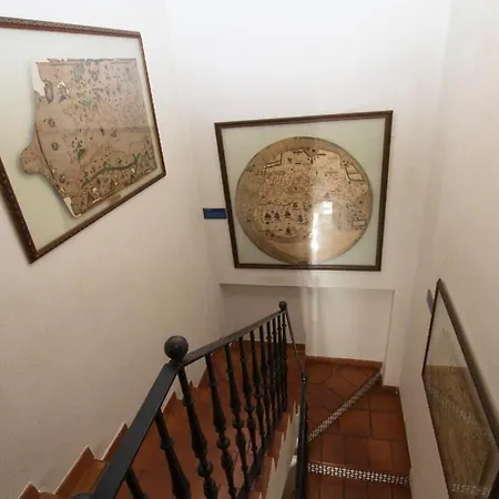 Meson Casa De Guzman 2* סנטו דומינגו דה סילוס