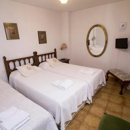 בית הארחה Meson Casa De Guzman 2*
