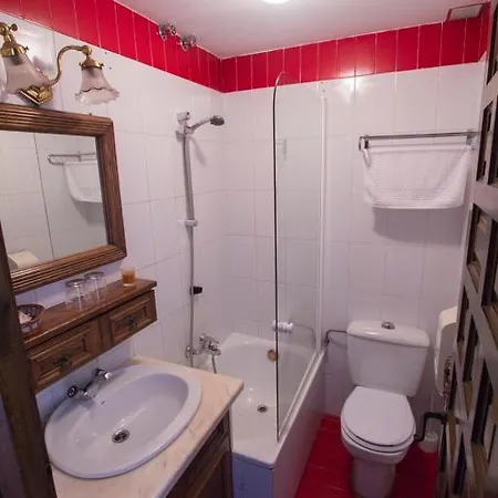 בית הארחה Meson Casa De Guzman